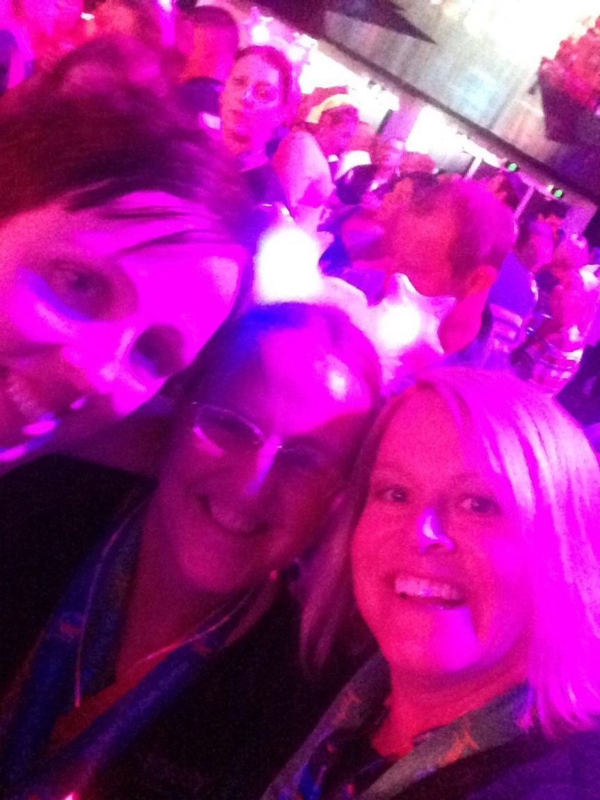 Larnie269's tweet photo. #PPMG16 forever friends https://t.co/037K79WP9N