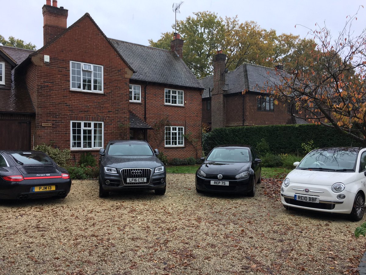 SterlingMess's tweet image. There&apos;s always one person who doesn&apos;t believe the &quot;reverse in&quot; rule applies to them. #flouter