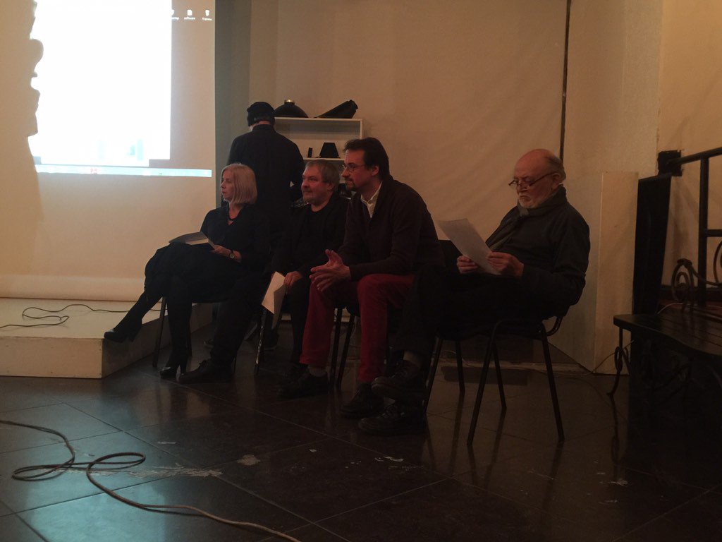 capsunlock_org's tweet photo. В #Алматы в #SIGSspace в рамках #ArchcodeAlmaty проходит дискуссия, посвященная судьбе советского модернизма https://t.co/ofMYsHeYnz
