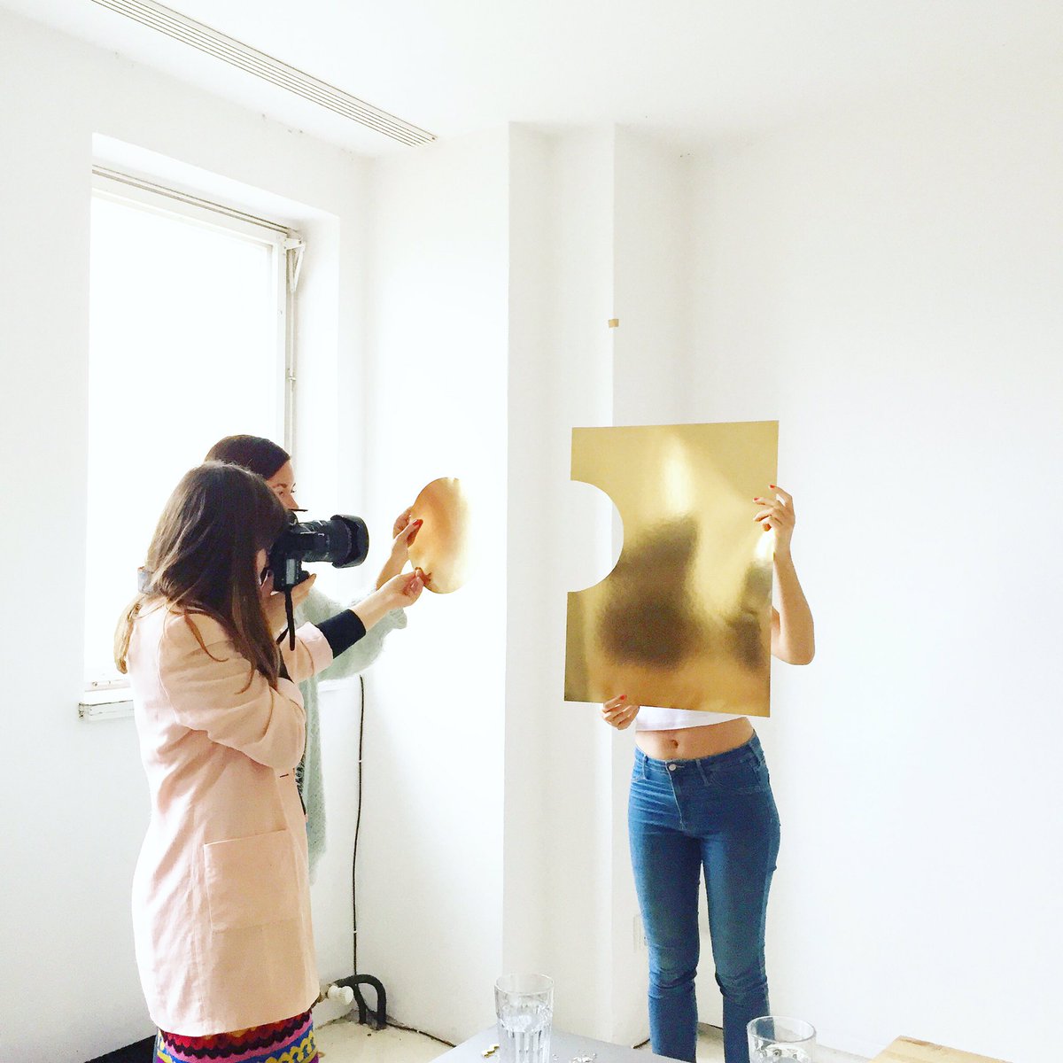 Behind the scenes with <a href="/eliskys/">Eliskys</a> ~ 📷⚪️👌🏻