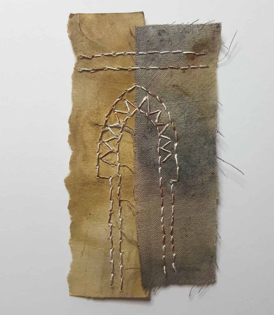 MichMixedMedia's tweet photo. Day 110 - 11.11.2016 - St Marks Church Window, Easton #365dayshandsew #textileart #fibreart #slowstitch #ecodyeing #stmarksroad #Bristol https://t.co/iLqKr0PrzL