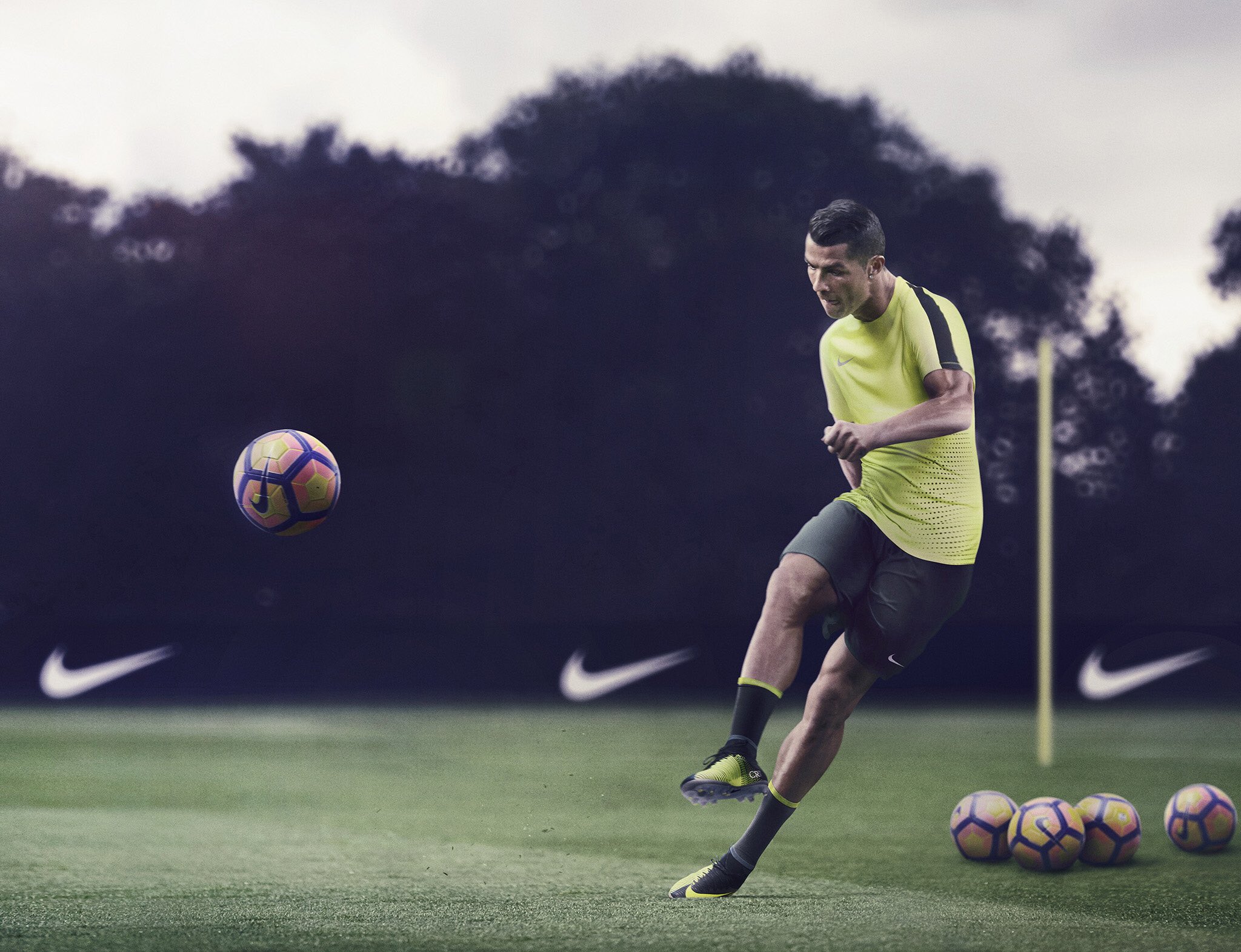 Thank you for your help action Event Cristiano Ronaldo on Twitter: "Target practice 🎯 #Mercurial CR7 Chapter 3,  lace up at https://t.co/E2zLOUFGP6 https://t.co/m9p4aDrltN" / Twitter