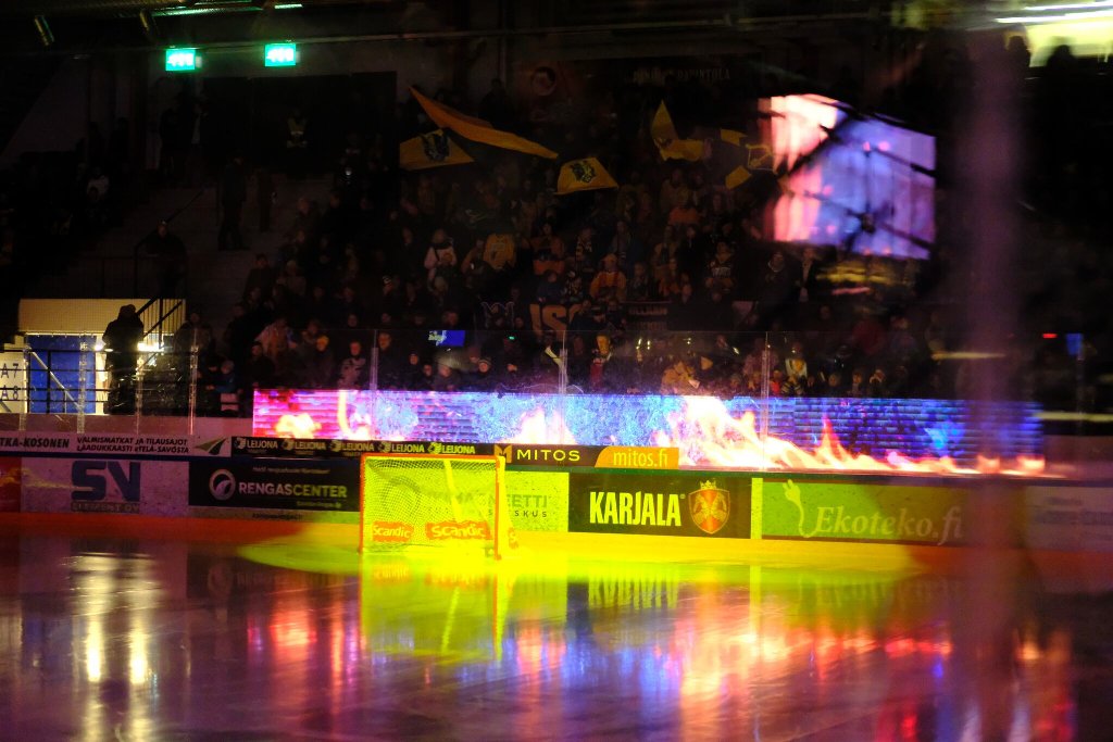 JoniVesalainen's tweet image. Vetoomus heimollemme: Eiköhän lopeteta buuas kun vierasjoukkue tulee jäälle -heillä on tärkeä rooli kokouksessamme.