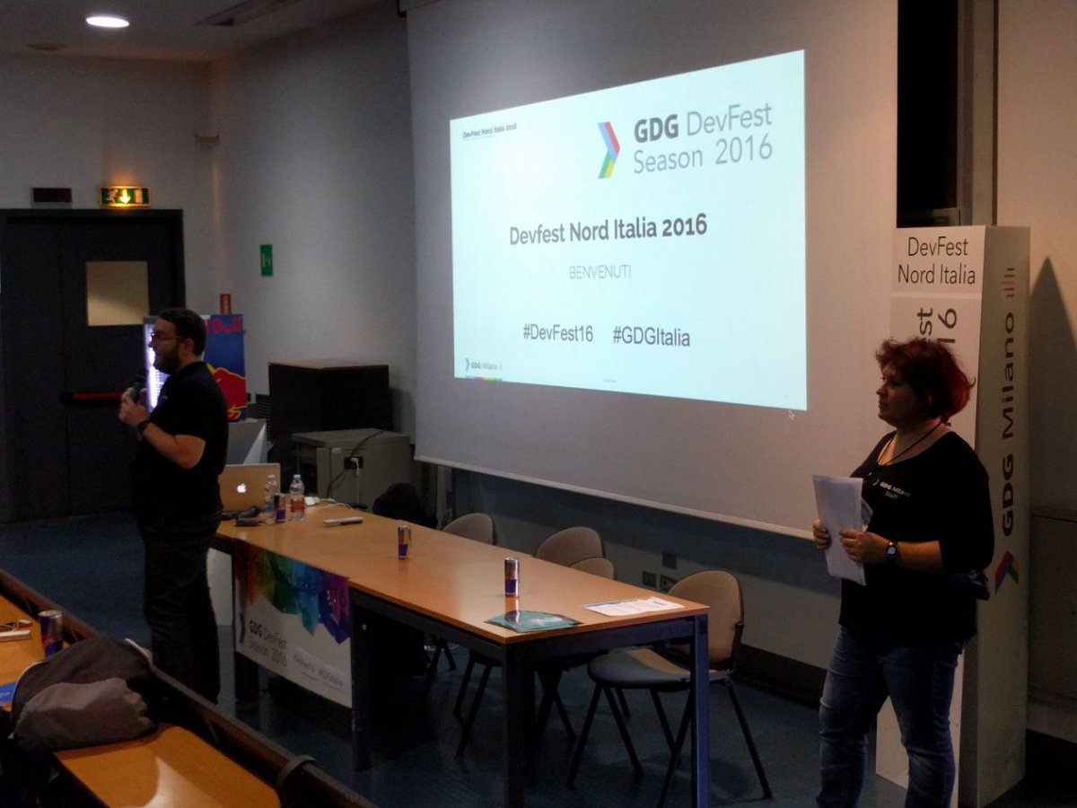 gdgcatania's tweet photo. Let's Start!!! 
#DevFest16 del Nord #Italia :) 
#GDGItalia https://t.co/EFkTgtvUSw
