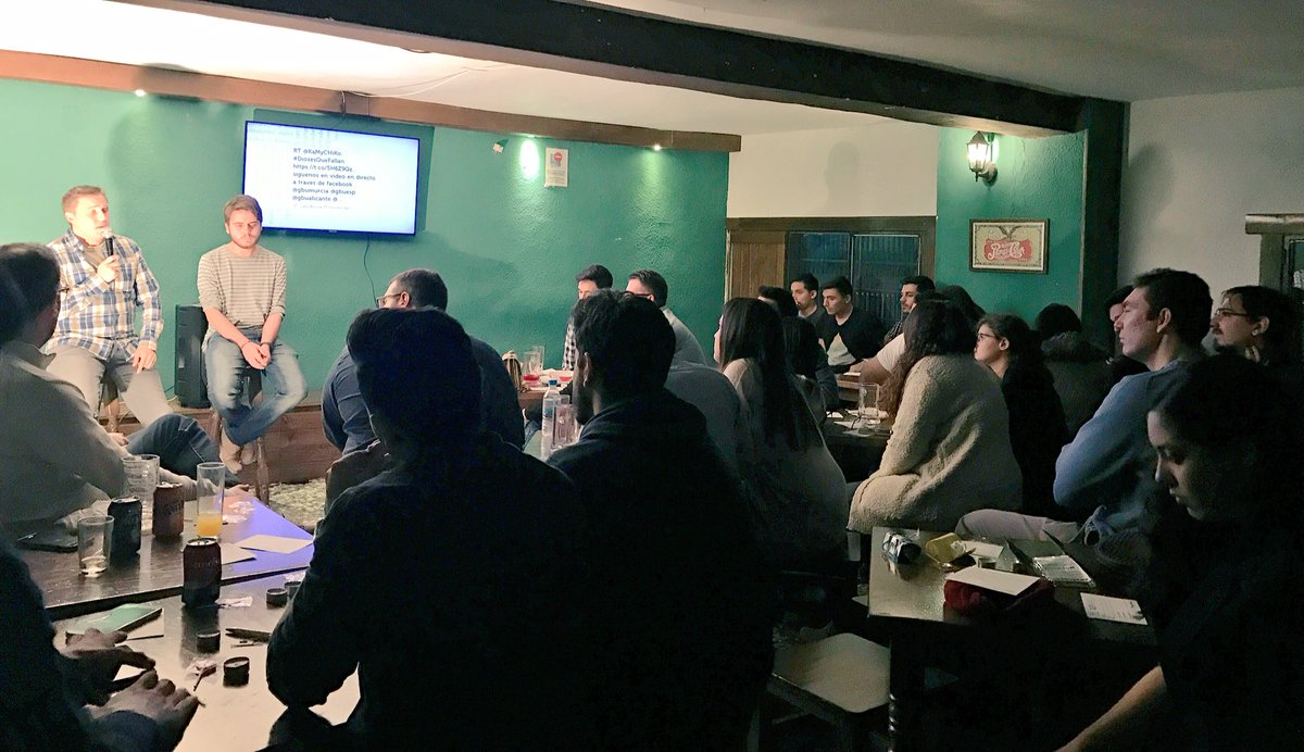 gbumurcia's tweet photo. Algunas imágenes del evento del jueves en el Bar #ElDecano con @andywic en la noche #GBU #Murcia #Diosesquefallan https://t.co/UafDJ9Zd4t