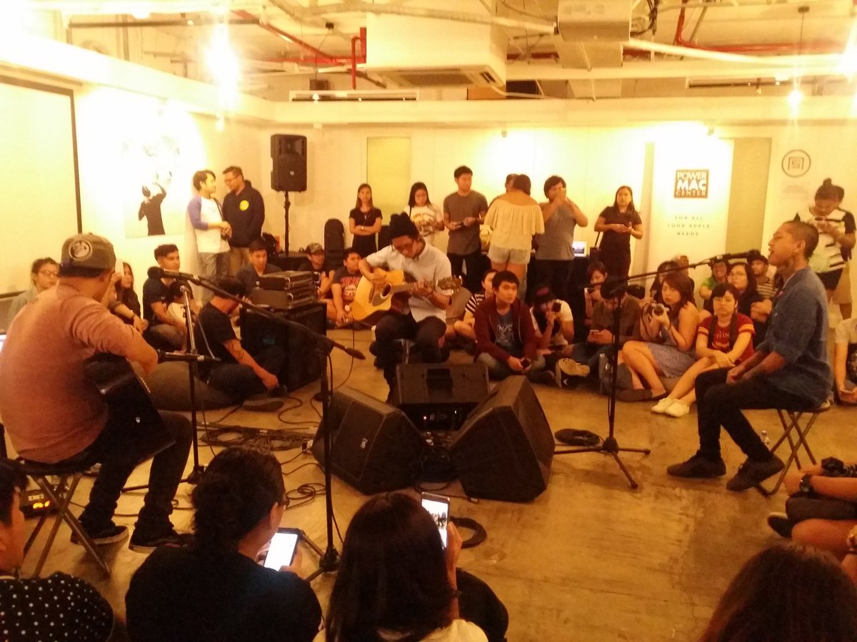 moveforwardph's tweet photo. @SIRENSph now playing here at @udubGAB's EP Launch. #ANewStrain #ASpaceToGather https://t.co/VjFj4ddT2g