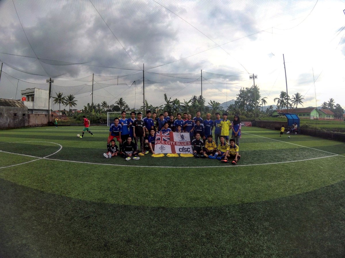 CISCcianjur's tweet image. Yang futsal yang futsal, besok kita ada jadwal futsal sekaligus mempersiapkan skuad #CISCwestjava Cup 2016. Info lengkap? Cek ig cisccianjur