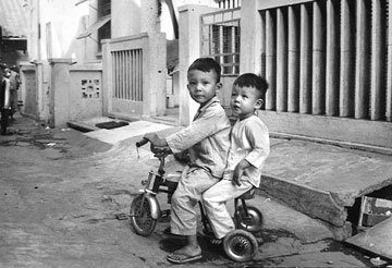 Life lessons from <a href="/Uber/">Uber</a>'s CTO Thuan Pham bloom.bg/2eRFtMZ