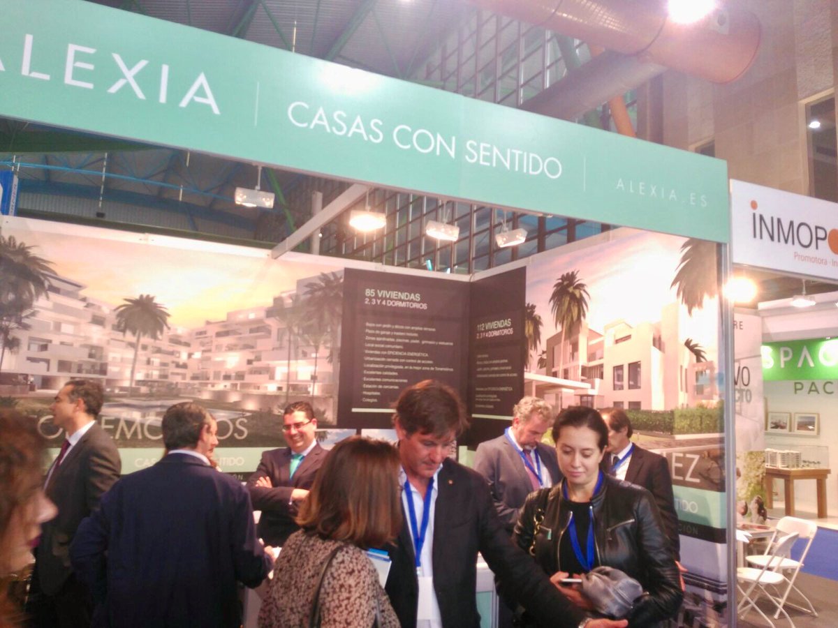 MxM_Group's tweet photo. En el stand F1A de #Simed2016 te presentamos Alexia Caleta de Velez, a 150m de la #playa, te esperamos! https://t.co/L9BuvgCaYC