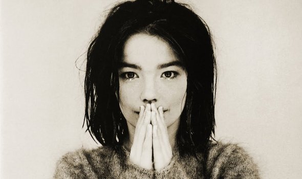 lesinrocks's tweet photo. Pourquoi Björk reste, en 2016, la chanteuse la plus moderne de notre époque https://t.co/3hcZ4thcxA https://t.co/DRxklZZguV