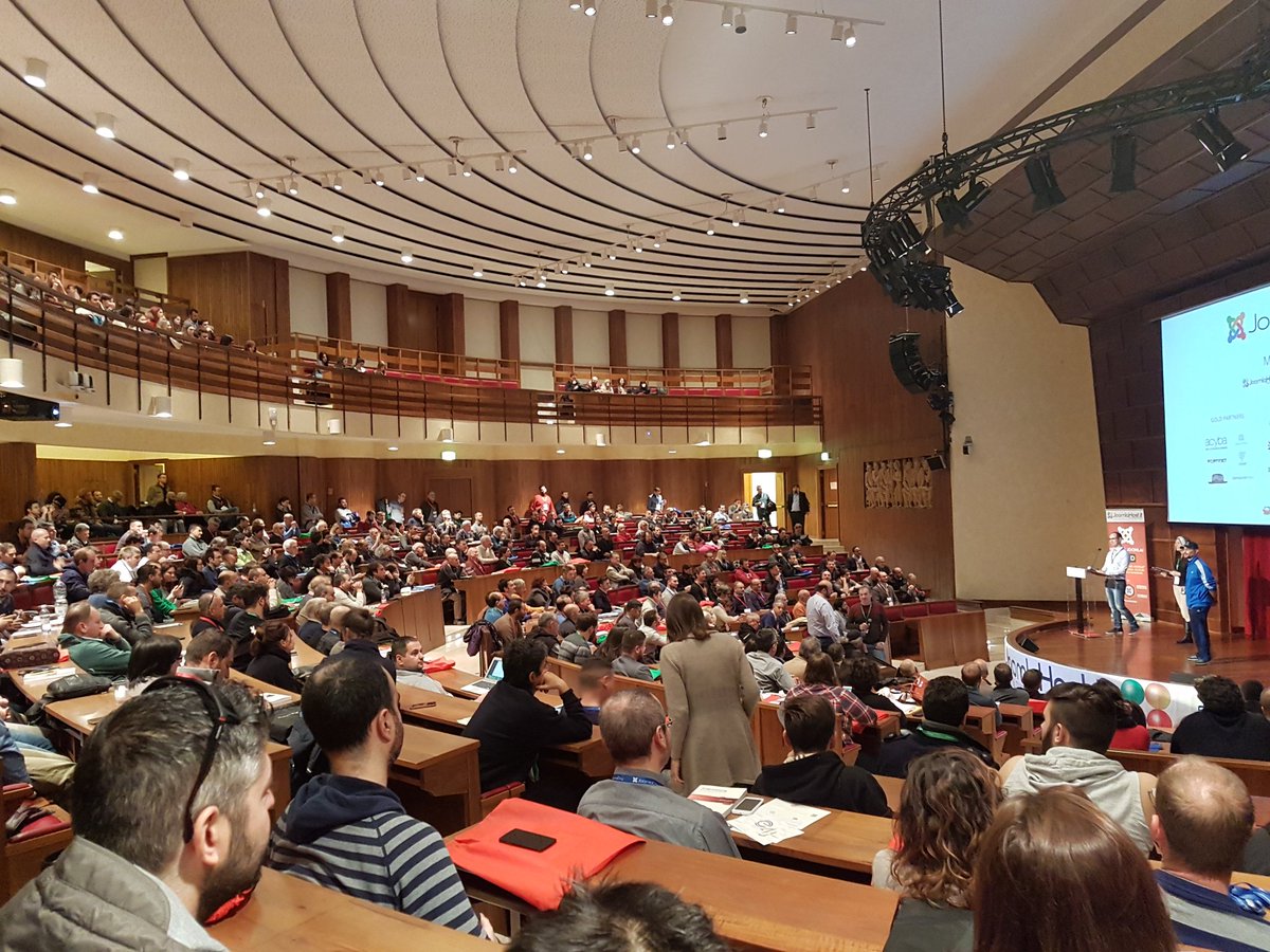 davidfrassi's tweet image. #jdit16 Joomladay Roma, spunti per la crescita della comunità