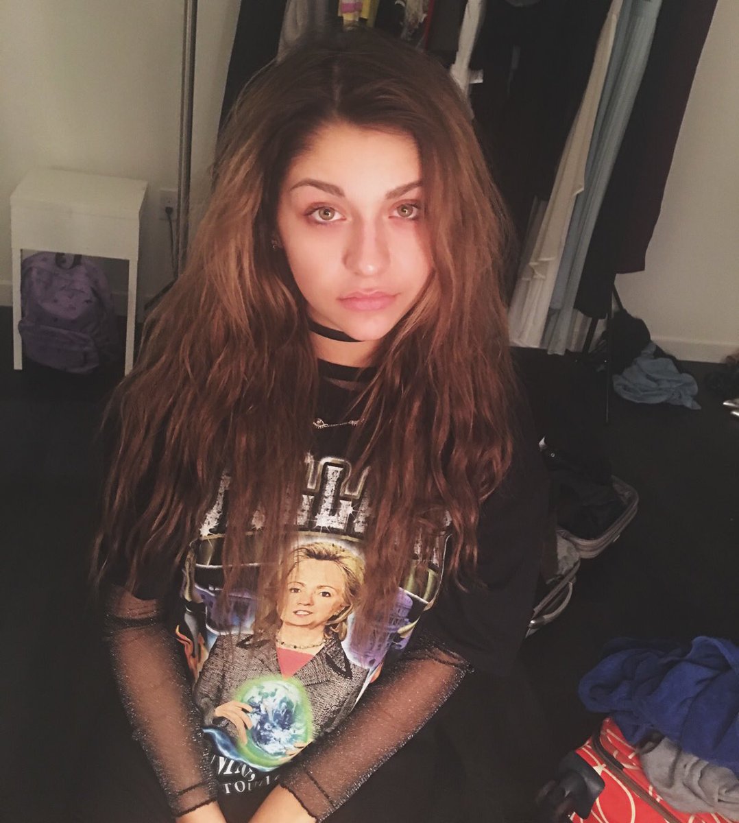 AndreaRussett's tweet image. wittle baby face andwea