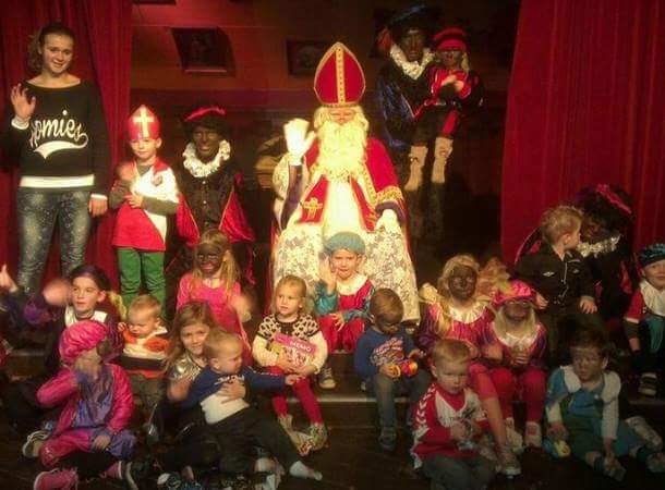 Je kan jou én de kids nog dit weekend aanmelden voor het #Sinterklaas feest van de SupportersVereniging FC Utrecht!🎁svfcutrecht.nl/nieuws-detail-…!