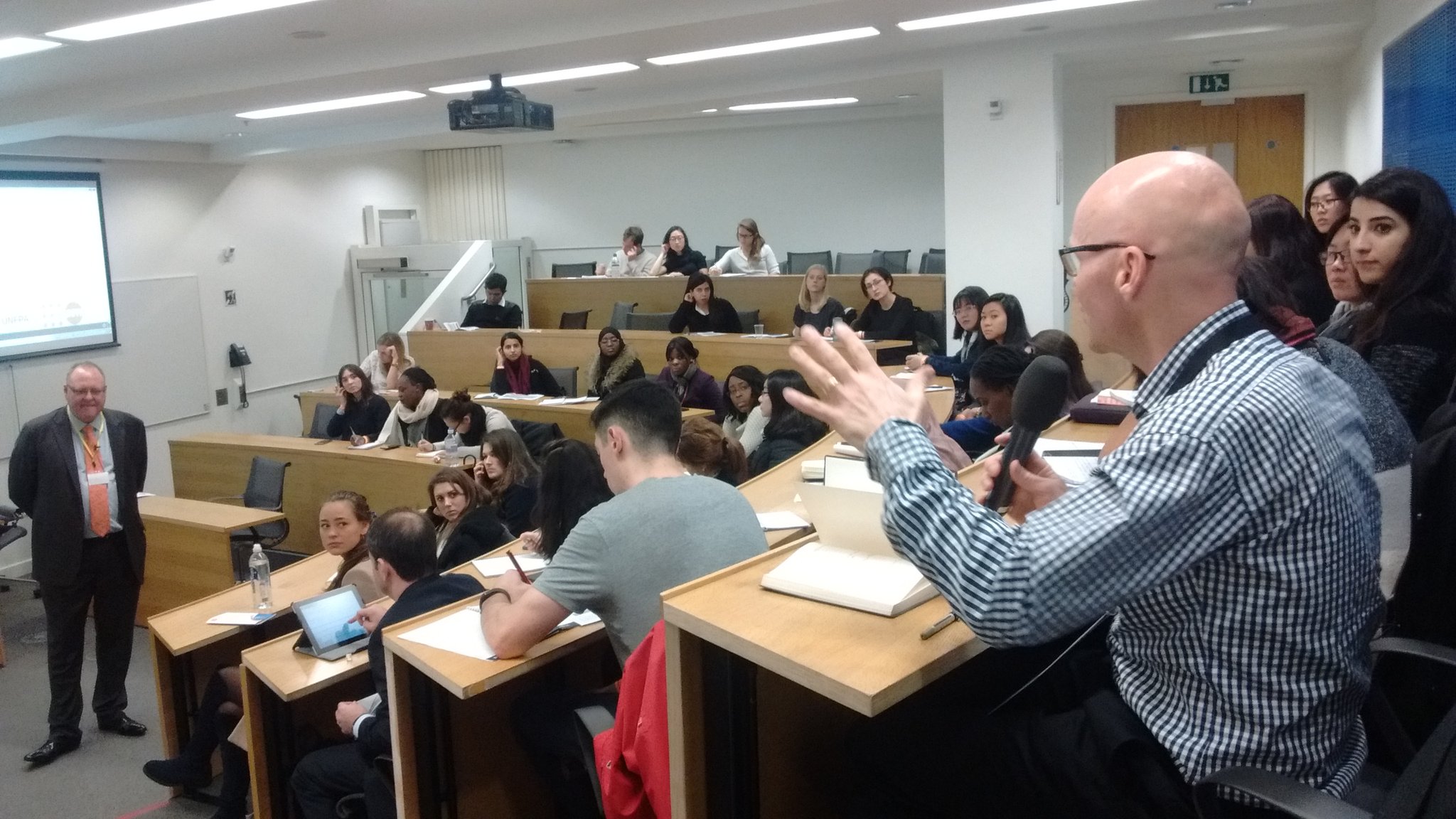 @UNFPA 's Q&A session in full swing... #LSEIOD https://t.co/UYKIui26GD