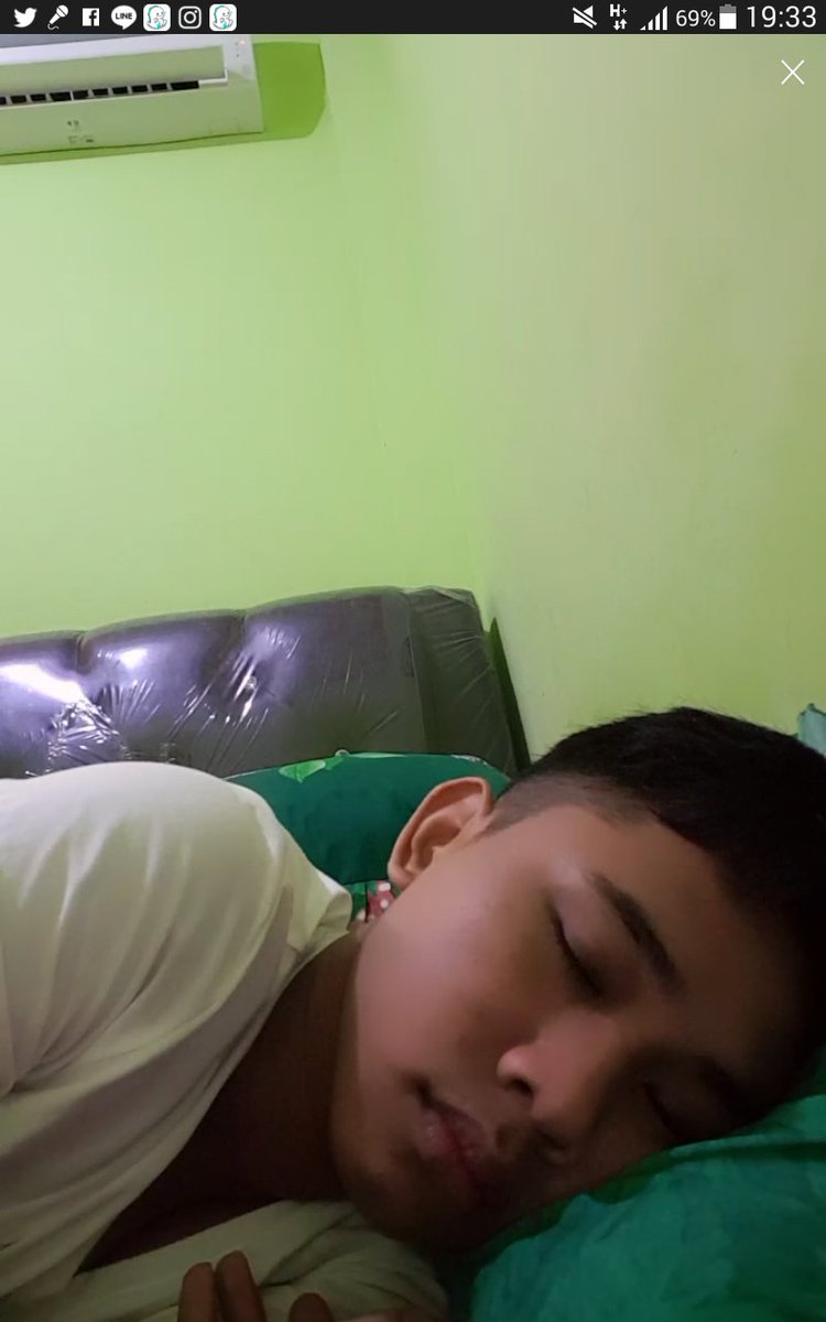 Met malam dede <a href="/DA3_Rafly/">Muh.Rafly Heriawan</a> , met bobo ya sayang 😙😙😙😙