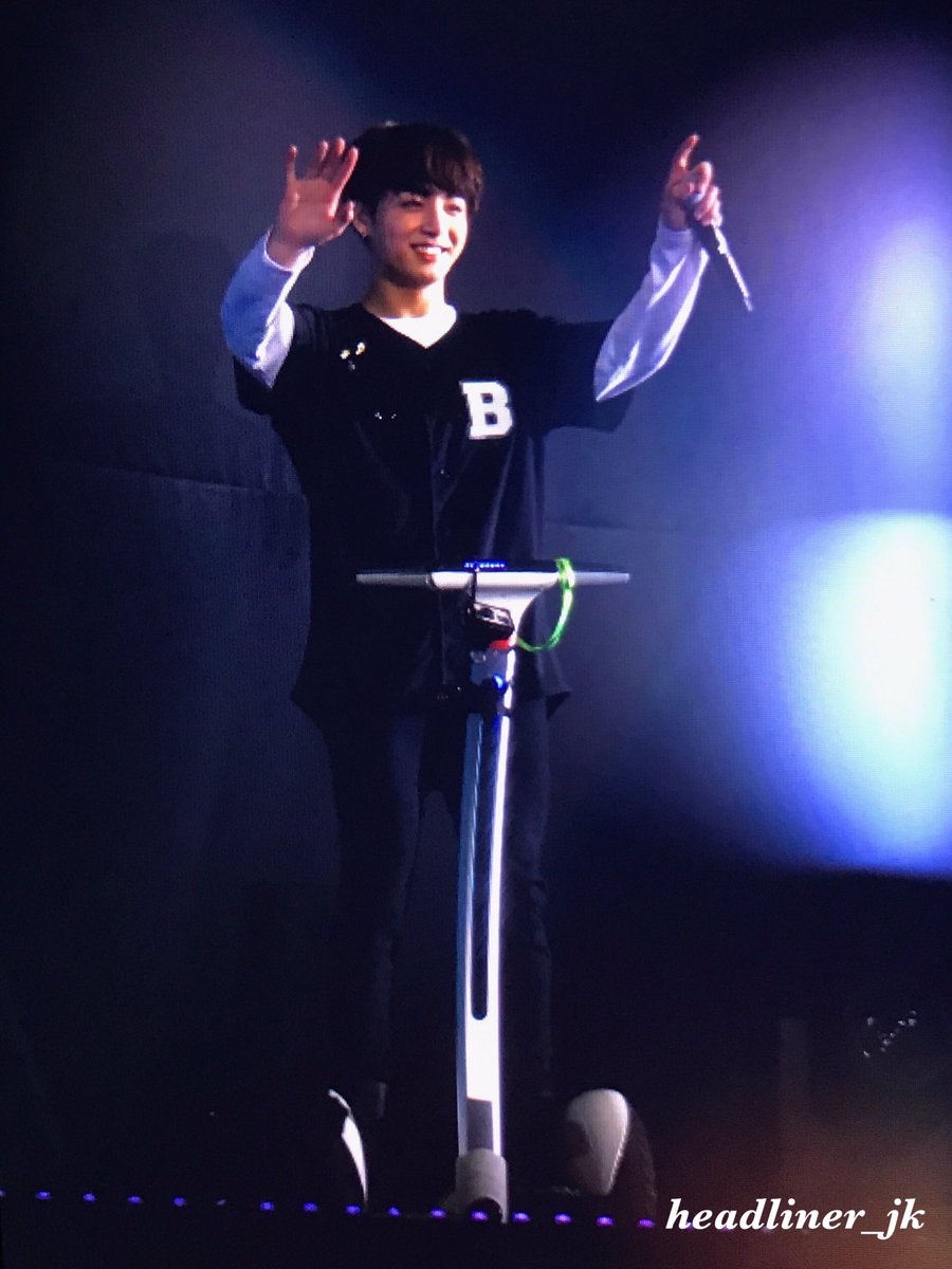 headliner_jk tweet picture