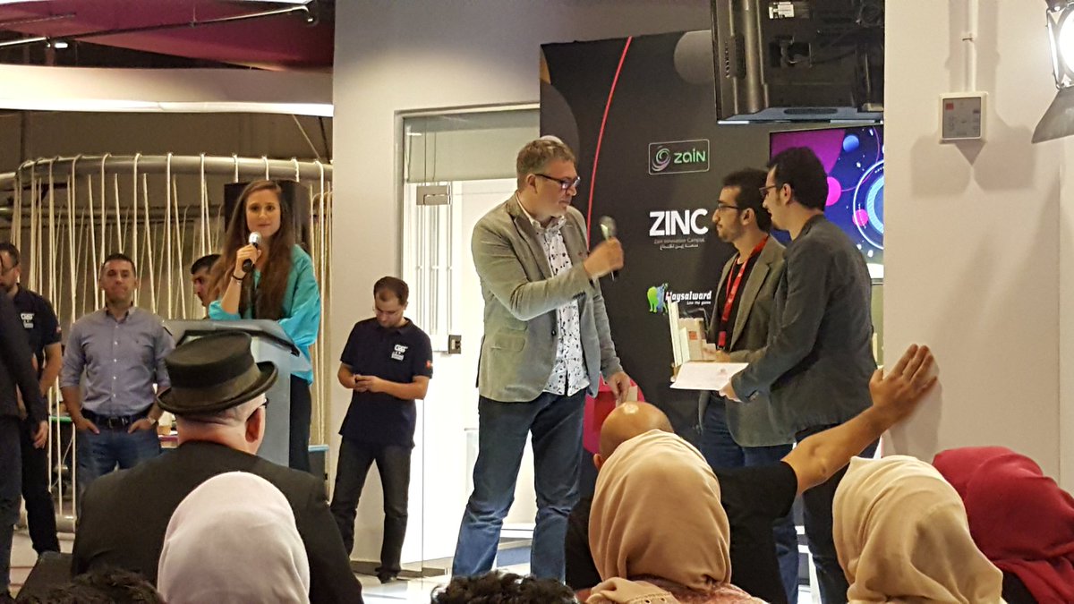 as3adya's tweet image. يرحم والديكم! ما شاء الله تبارك الله جائزتين من @imgawards  للمبدعين أنس و @Mr_Aghyad للعبتهم الواقع المعزز Qutopia!
موفقين ورائعين ومبدعين