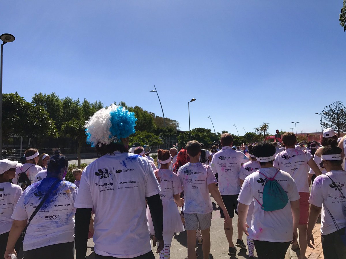 Mishkah_1's tweet image. So much fun in the sun at @TheColorRunSA today! #TheColorRunSA 💜💙💚❤️