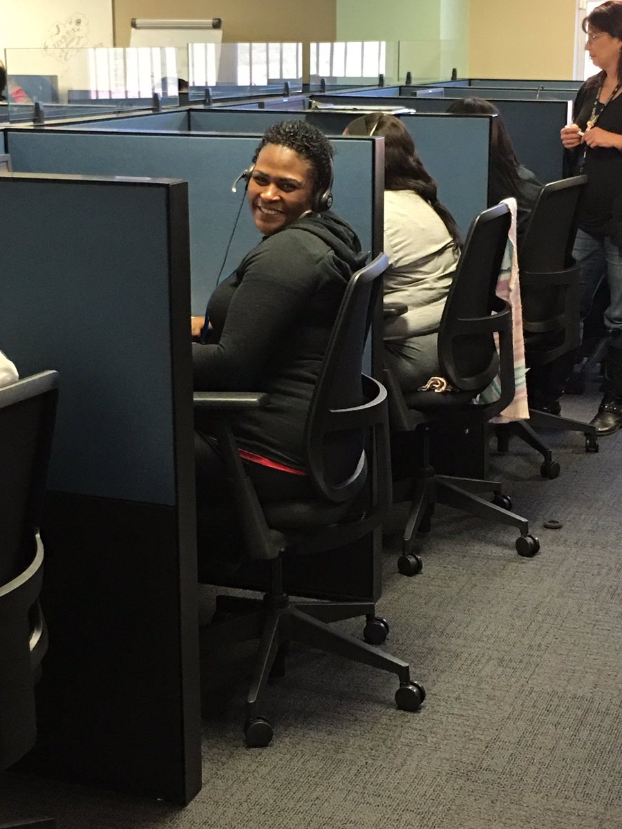 ShreveportEDC's tweet photo. Lamisha has shown up... She has also #ClosedTheSale #DTV #EDCSales @ShreveportCCM @EDC_TPUSA @domesticveep https://t.co/oxffQchnf6
