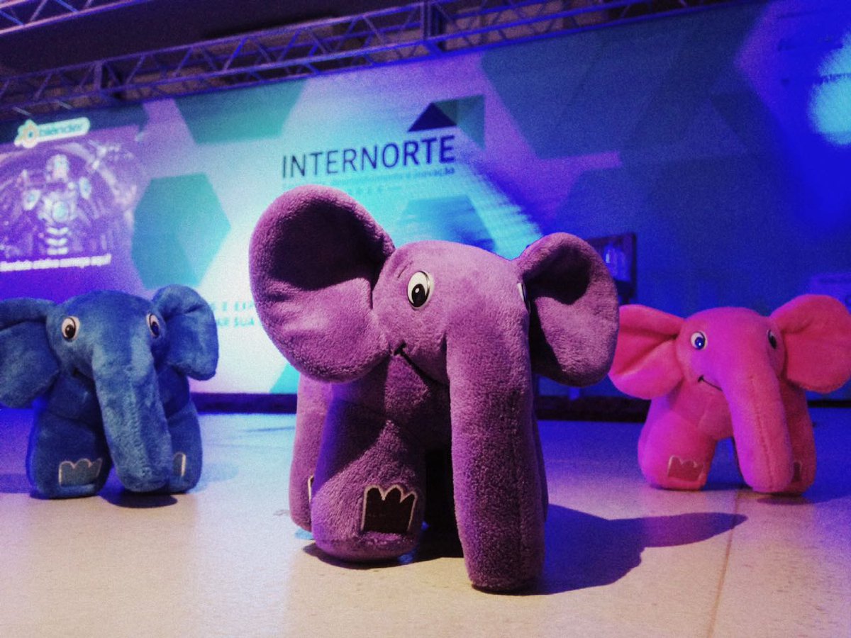 PHPWomenBR's tweet photo. <?php echo 'Hello world!'; // Direto do #internorte2016 #phpwomenbr @PHPWomen https://t.co/CKHgjqcNx7