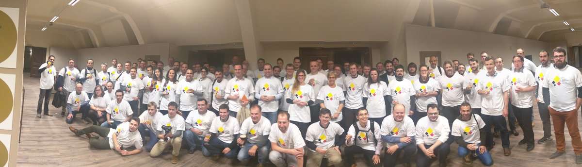 know_bi's tweet image. The #pcm16 group picture