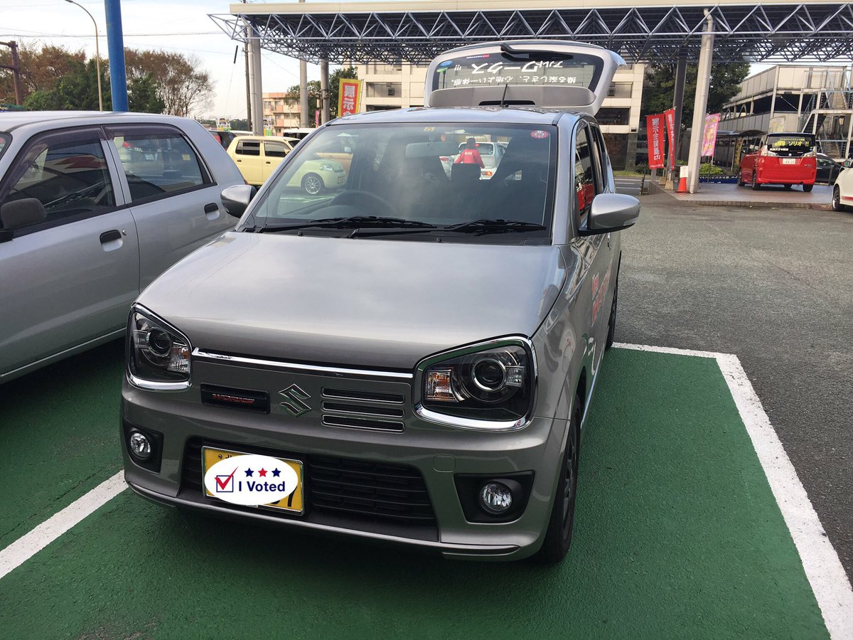 ブラックひよこ団 試乗vol 1 スズキ アルトワークス 5mt ワークスと言えば 軽自動車は遅い という概念を壊してくれた名車 そんなワークスが進化を遂げて帰ってきた スポーティカーだけど しっかり4人乗れます 加速も申し分なく アクセルを踏ん