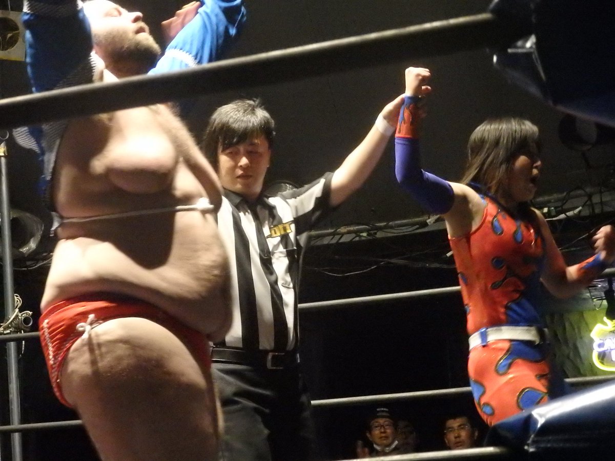 ヒゲンザム ジョー 今週は2度も帯ちゃんの勝利が観れて嬉しい 最後にアメリカンバルーン選手のおっぱいを触ろうとしたら 抱きつかれたとのこと ガンプロ ガトム ヒゲンザム ジョー 今週は2度も帯ちゃんの勝利が観れて嬉しい 最後にアメリカンバルーン選手のおっぱいを触ろうとしたら 抱きつかれたとのこと ガンプロ ガトム