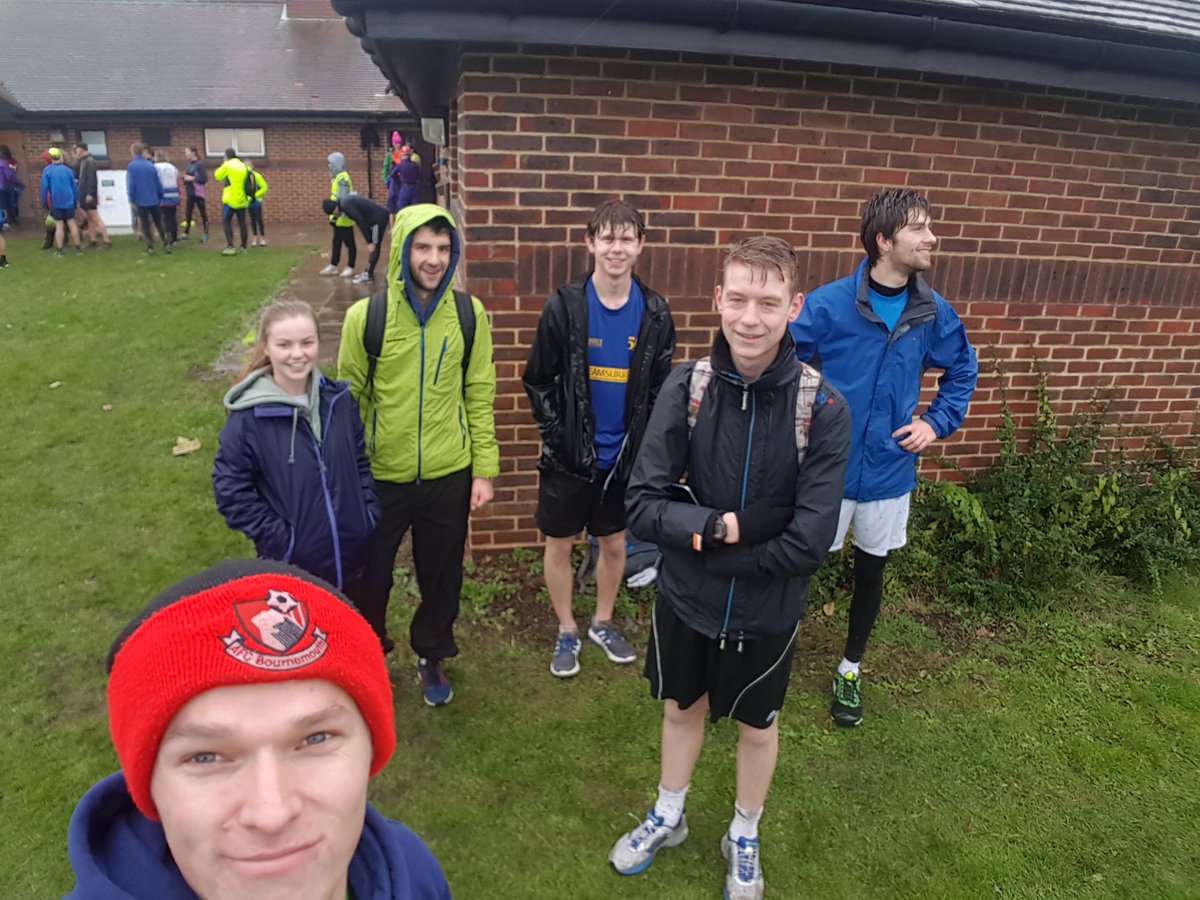 TeamSurreyTri's tweet photo. Great turnout on a cold, windy and wet morning by the club this morning #guildfordparkrun #1weektillBUCS @teamsurrey https://t.co/LsFQZ0xcYl