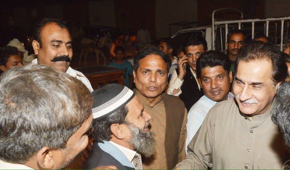 AyazSadiq122's tweet photo. Weekend ritual of meeting my constituents. Won't rest till their issues are resolved. InshAllah!
#PP148 #UC85 #NA122 https://t.co/T7BEvsl47O