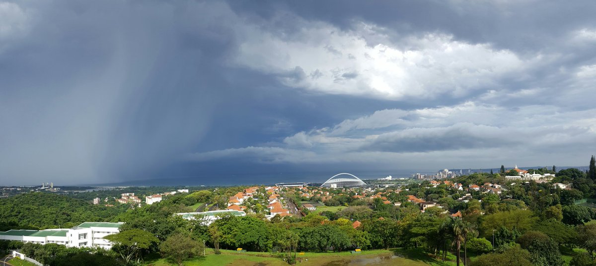 catchamunkey's tweet photo. Storm exit left, #durban #mosesmabida #stormover https://t.co/XsYjGc75nw