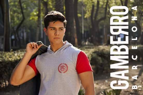 Gamberro_BCN's tweet photo. La moda pasa de moda, el Estilo jamas.
¡Feliz Sabado Gamberros!
#FelizSabado #moda#casual #sudadera https://t.co/bUkJp2HZFk