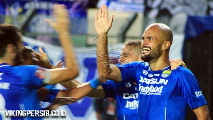 Ulang Kemenangan, Persib Taklukkan Lagi Persipura 2-0: vikingpersib.co.id/2016/11/12/ula…