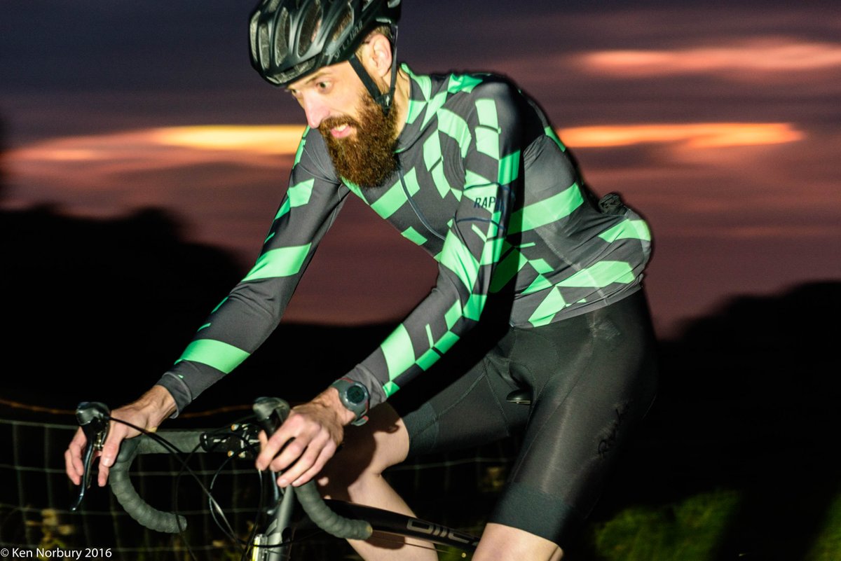 Now season has ended I'll randomly post some pictures selected from the year. Here's one from a Man Wheelers night on Brickworks.