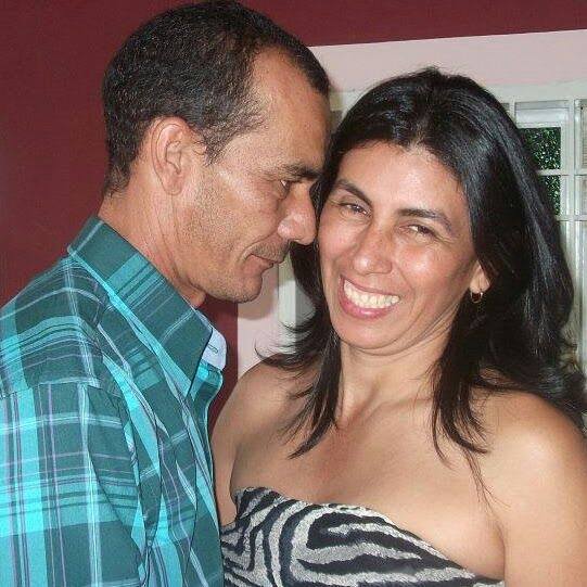 arceniae's tweet photo. Un abrazo para @miriamtorin en su cumpleaños #12Nov2016 #mediocupon ;) https://t.co/41vPq1djzg