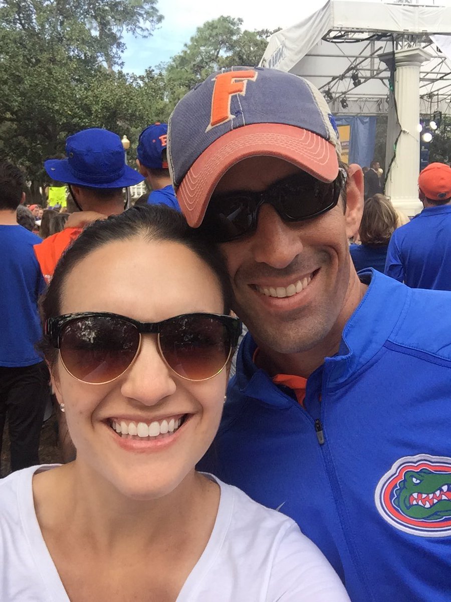 FireflyLindsay's tweet photo. #SECNation we want a better view of our Tebow!!!!!!! https://t.co/WMWVie5LFe