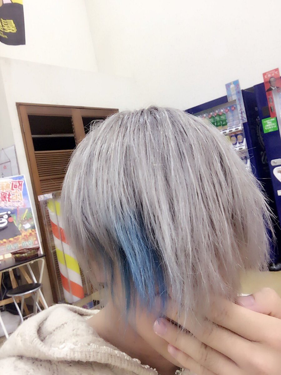 yukik_ba's tweet photo. 栃木の温泉は良い\( 'ω')/
#なんで風呂上がりの牛乳ってこんなに美味しいんだろう
#こぼした
#髪の毛切った
#また染めた
#風呂上がり化け物
#顔ブサイクやし盛れないからいっそ映さない
#明日は雪色MUSIC
#Open15:00
#久しぶりに地元でベース弾きます https://t.co/1e4CCt4hn8