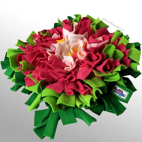 GoodVetPetGuide's tweet image. The @RuffleSnuffle Peony hide &apos;n&apos; seek play rug was inspired by a beautiful garden &amp;amp; is perfect for noses of all shapes and sizes #dogs