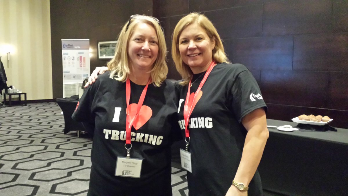 truckingHR's tweet image. Thanks @TruckingMB for the awsome t-shirts! We #love #trucking at the 1st ever @truckingHR #DriverConnect #Women