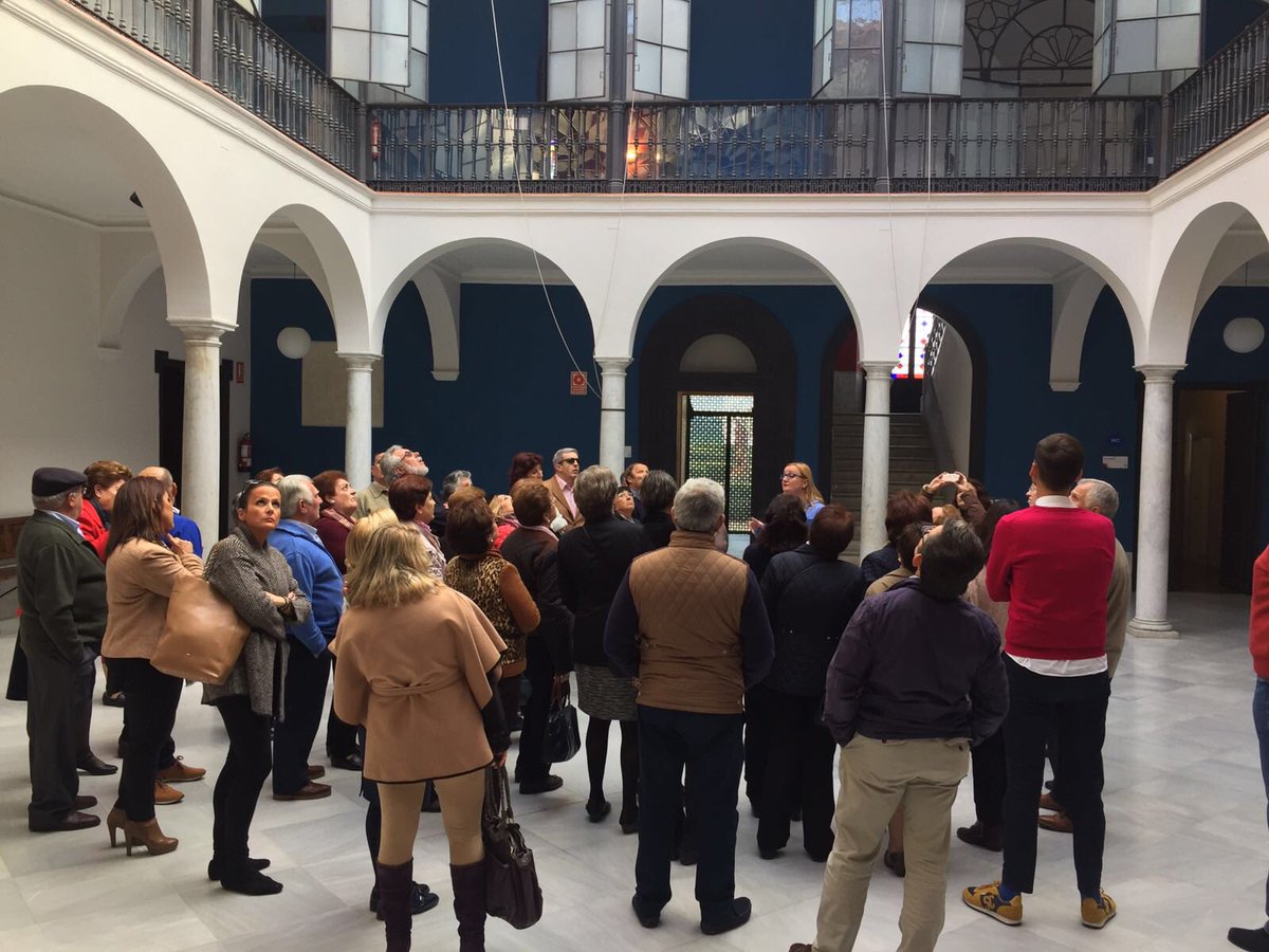 MiradyVed's tweet photo. Visita #Utrera en el #AñodelaMisericordia @Consolacion2014 @SantuarioUtrera https://t.co/rltJ8Ov797