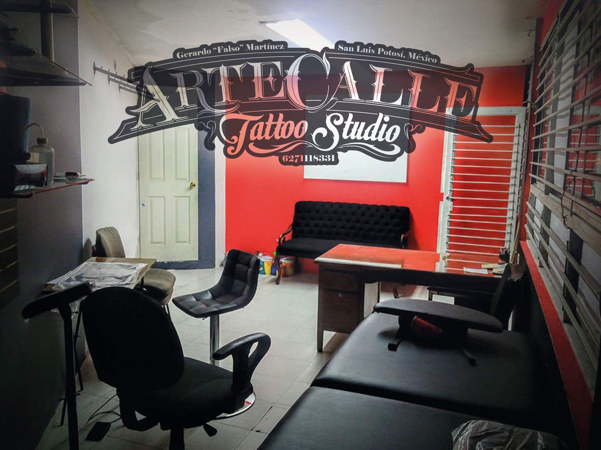 ArteCalleTattoo's tweet photo. Próximamente stickers y playeras del @GraffitiSanLuis y @FalsoMartinez en el estudio #stickers #official #graffest #falsomartinez #artecalle https://t.co/96fKnWk1vQ
