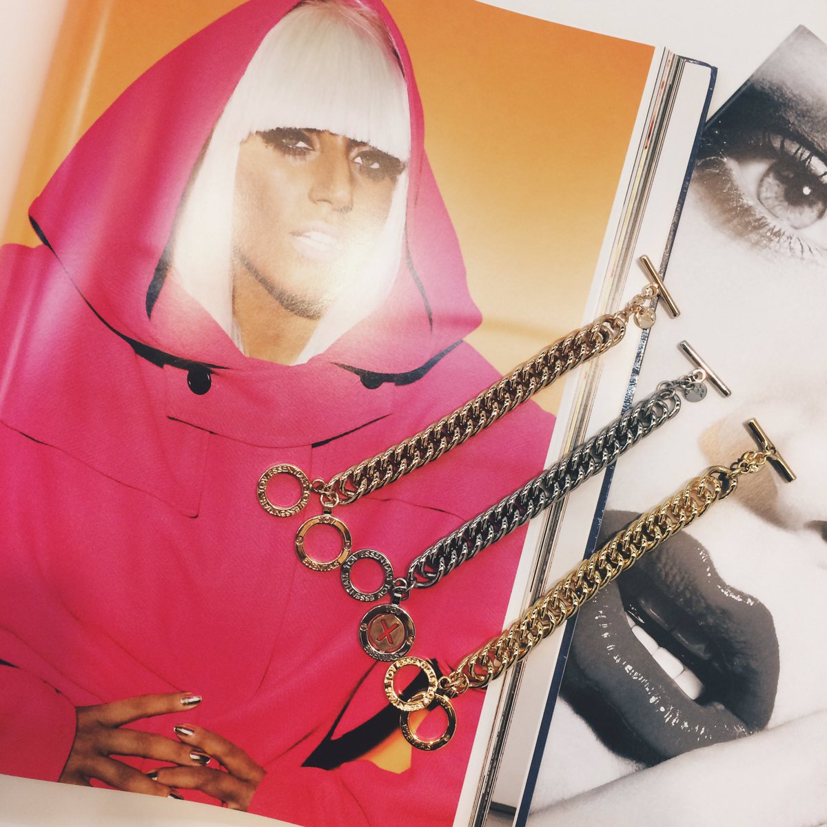 TOVEssentials's tweet image. Night out 🍸 which one to pick ? 😍#jewelry #bracelets #chainbracelet #iniziali #tovessentials #lovetov