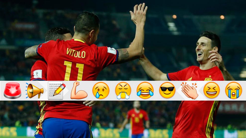 marca's tweet photo. Don Aritz Aduriz se ha convertido en el goleador más veterano de la Selección Española. La contracrónica https://t.co/HdTbcpHyDK https://t.co/y8z4hLdMif
