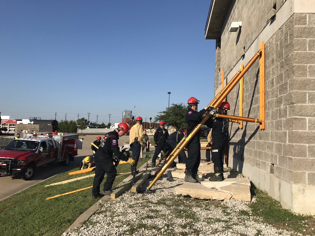 Arlington Fire Dept. tweet media