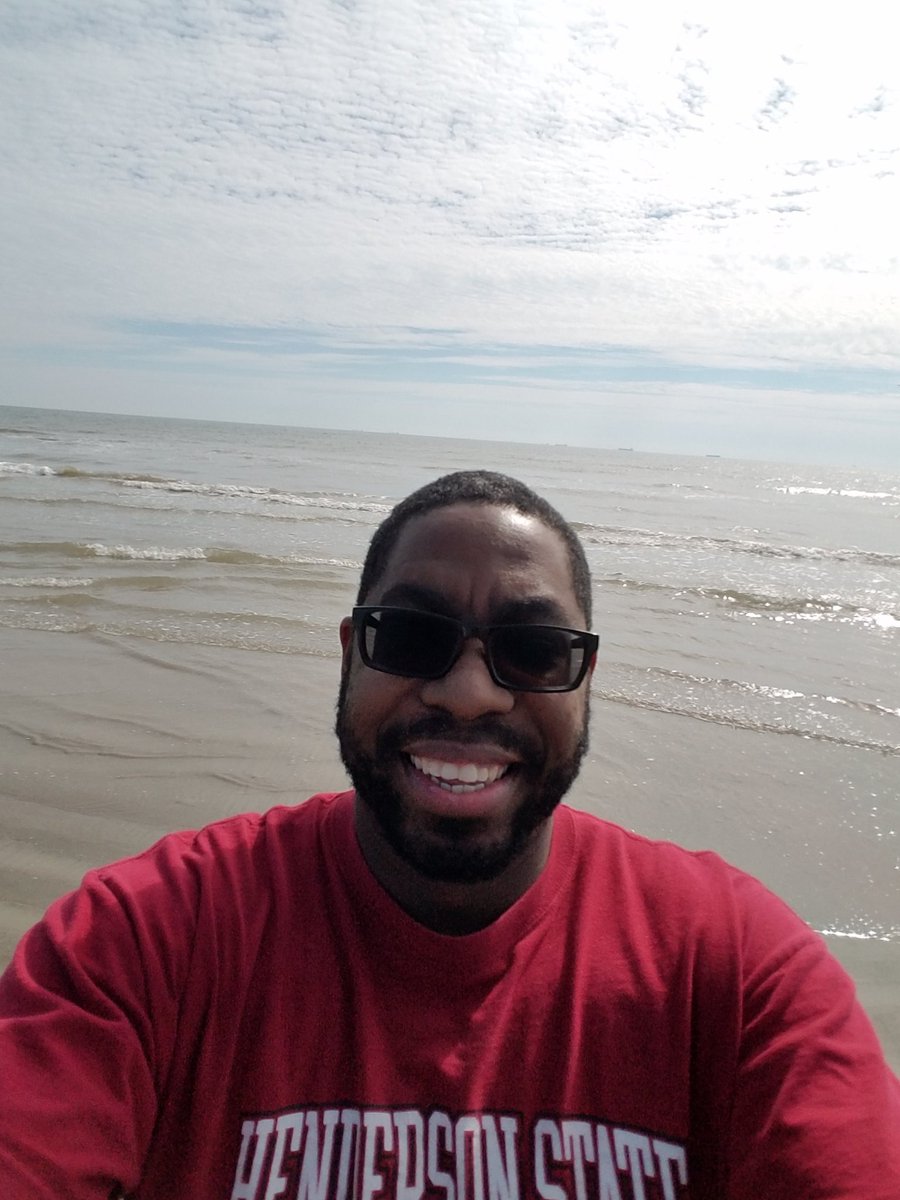 cedteaches's tweet photo. I'm missing #botr16 for vacation! Here is am in Galveston Beach - not the sea wall.#GoReddies #WeReddie #OBWho #BeatOuachita https://t.co/hBBpduaLcJ