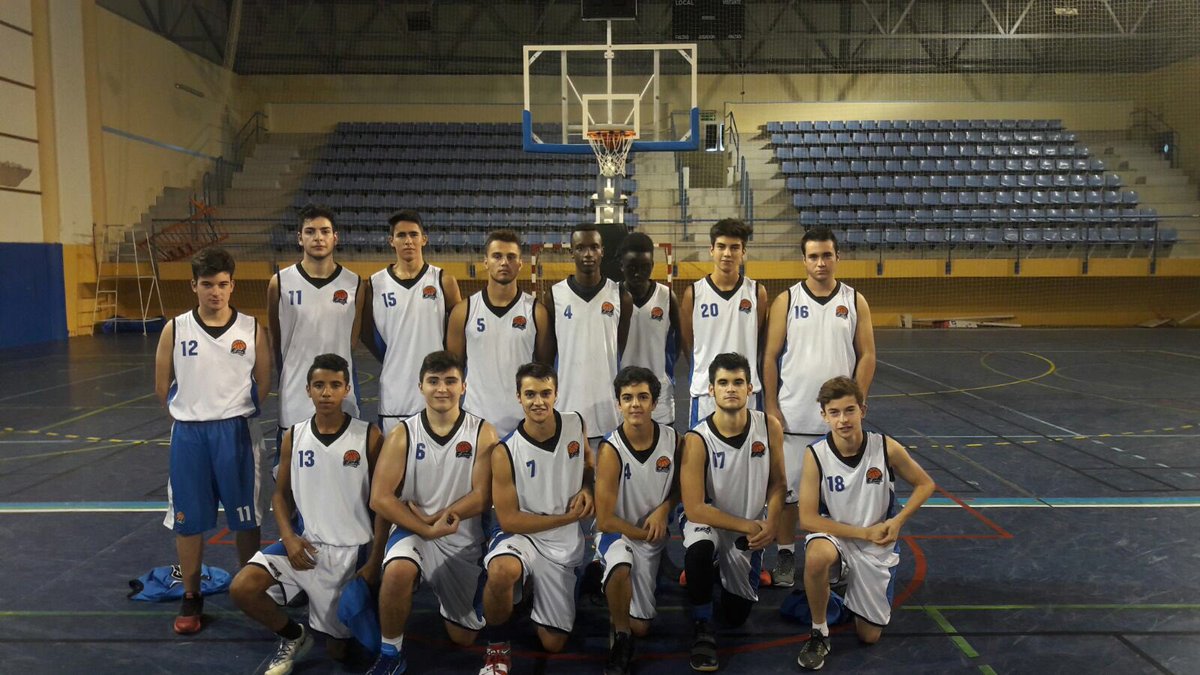 cdroquetasbc's tweet photo. Tras la victoria de nuestro Junior, turno de nuestro nacional fem.
Vamos chicas!! https://t.co/KmU2IJI13Z