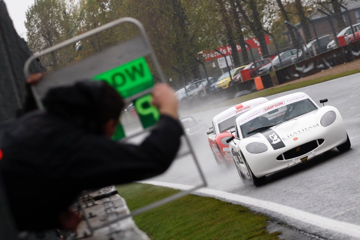 spaicemedia's tweet photo. Here's my reports on today's Ginetta Junior Winter Series action at Brands Hatch  - https://t.co/niJYYtrR69 #weareginetta https://t.co/fCjXReZRxT