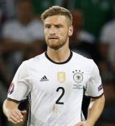 TheHeadtoHead's tweet photo. RT for Varane🇫🇷
LIKE for Mustafi🇩🇪 https://t.co/WvDKI0eOuJ
