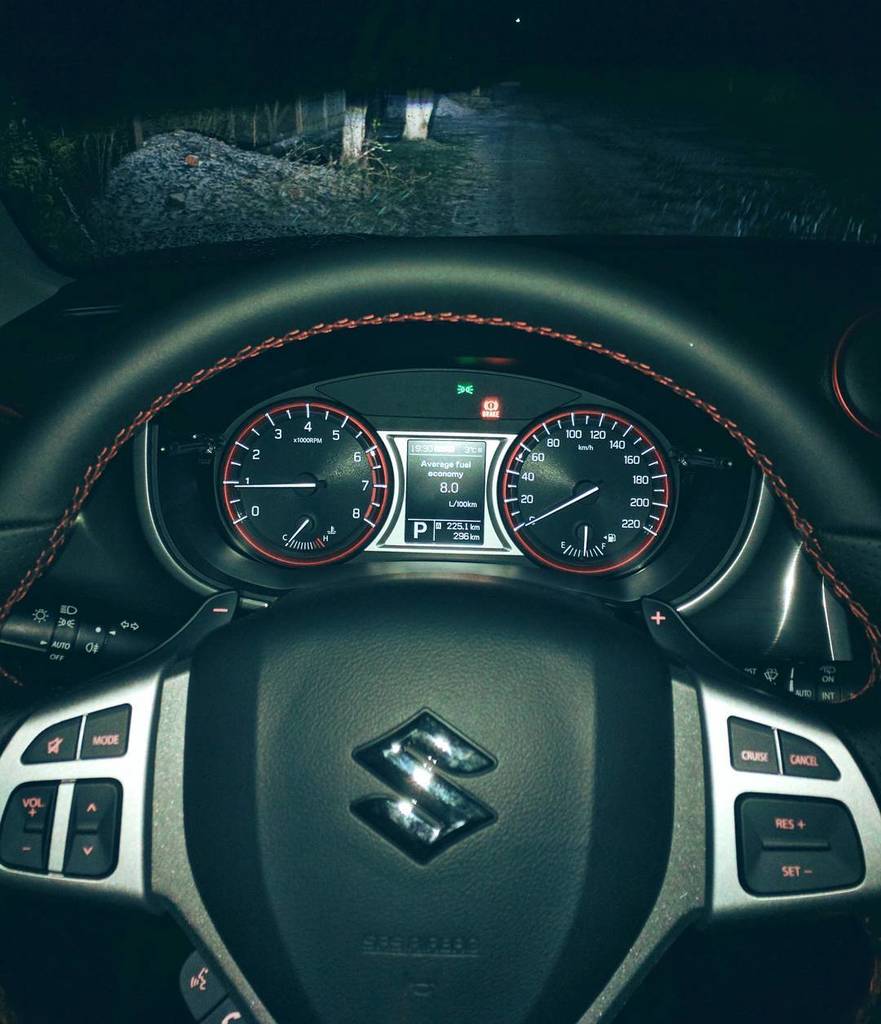ronin_vj's tweet photo. New best feeling is to drive somewhere. #Suzuki #VitaraS #driving https://t.co/cZXngtkoWH https://t.co/u0kGSNNzpL