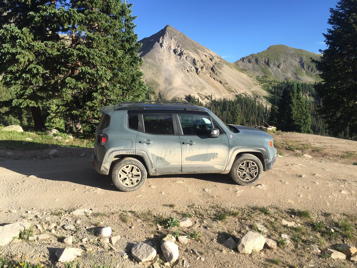 mikespin's tweet photo. Colorado really is mind-blowing. #driveTV https://t.co/mWHtC1ehaw