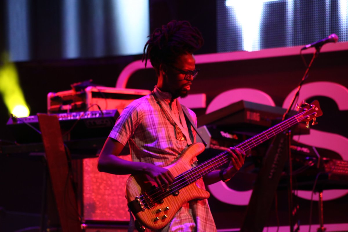 essencefest's tweet photo. GALLERY [Day5] #MosesMabhidaStadium #ThandiswaMazwai  and band member, bassist #Bandabanda. #ESSENCEFestDBN https://t.co/htYRJ7srpR